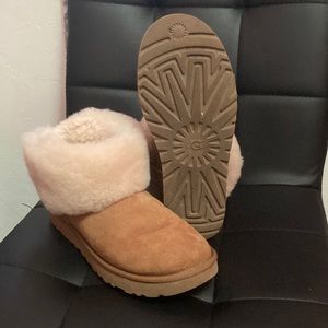 Women’s UGG Half Cab Fluffy Boot